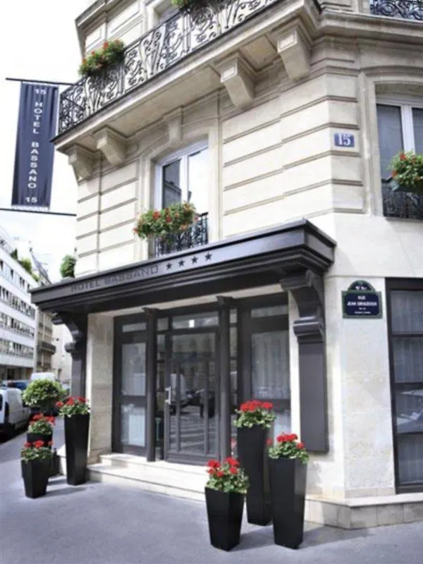 Hotel Bassano Paris